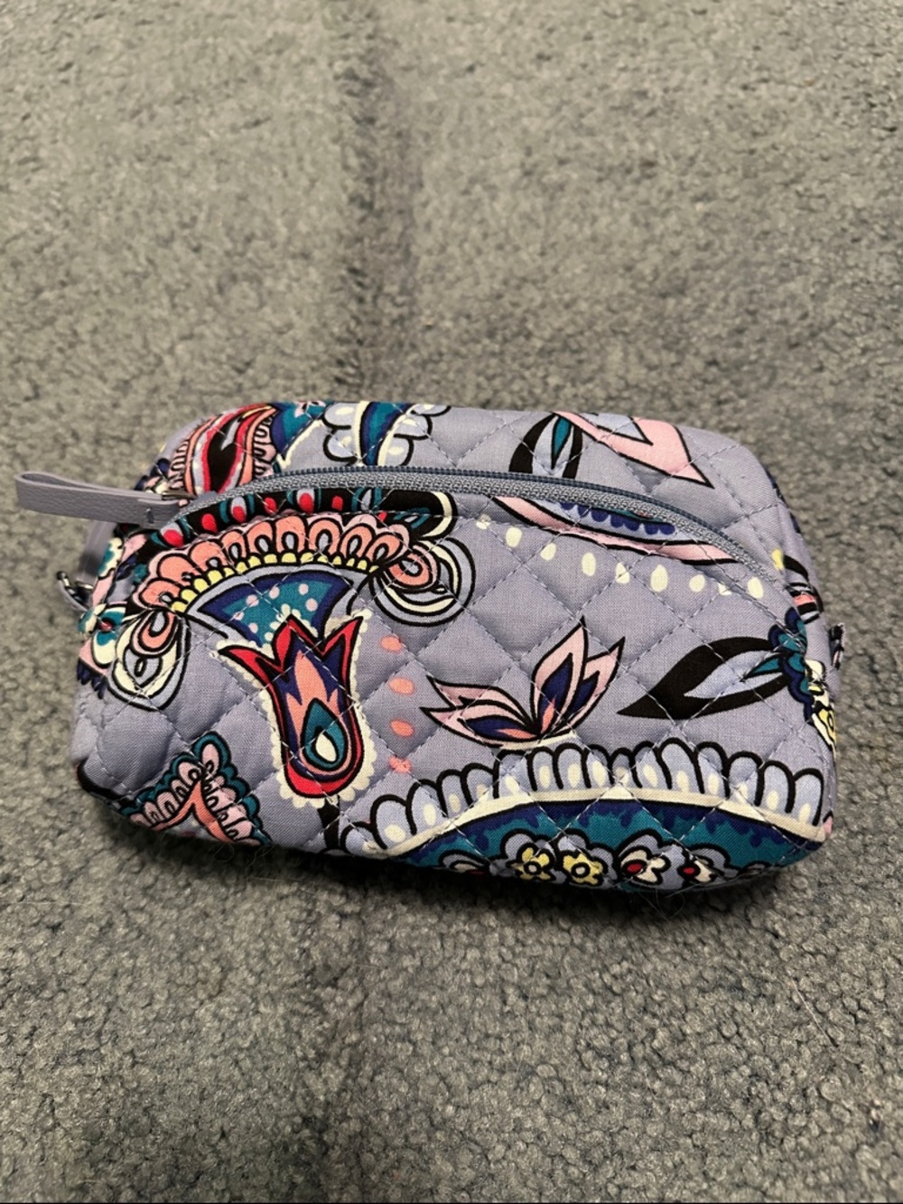 Vera Bradley Cosmetic Bag Makani Paisley pattern - Picture 2 of 3
